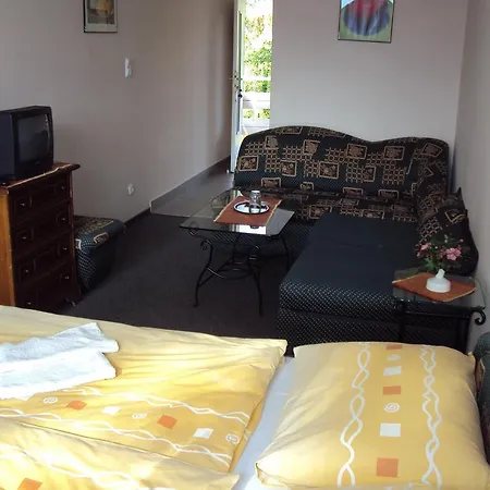 Szabadi Hotel